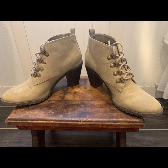 Women’s boot - Picture 3 of 7